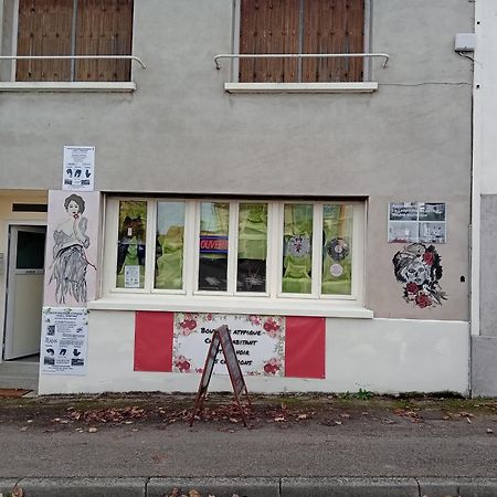 Appartement Le Labyrinthe Du Peintre Bransat Exteriér fotografie
