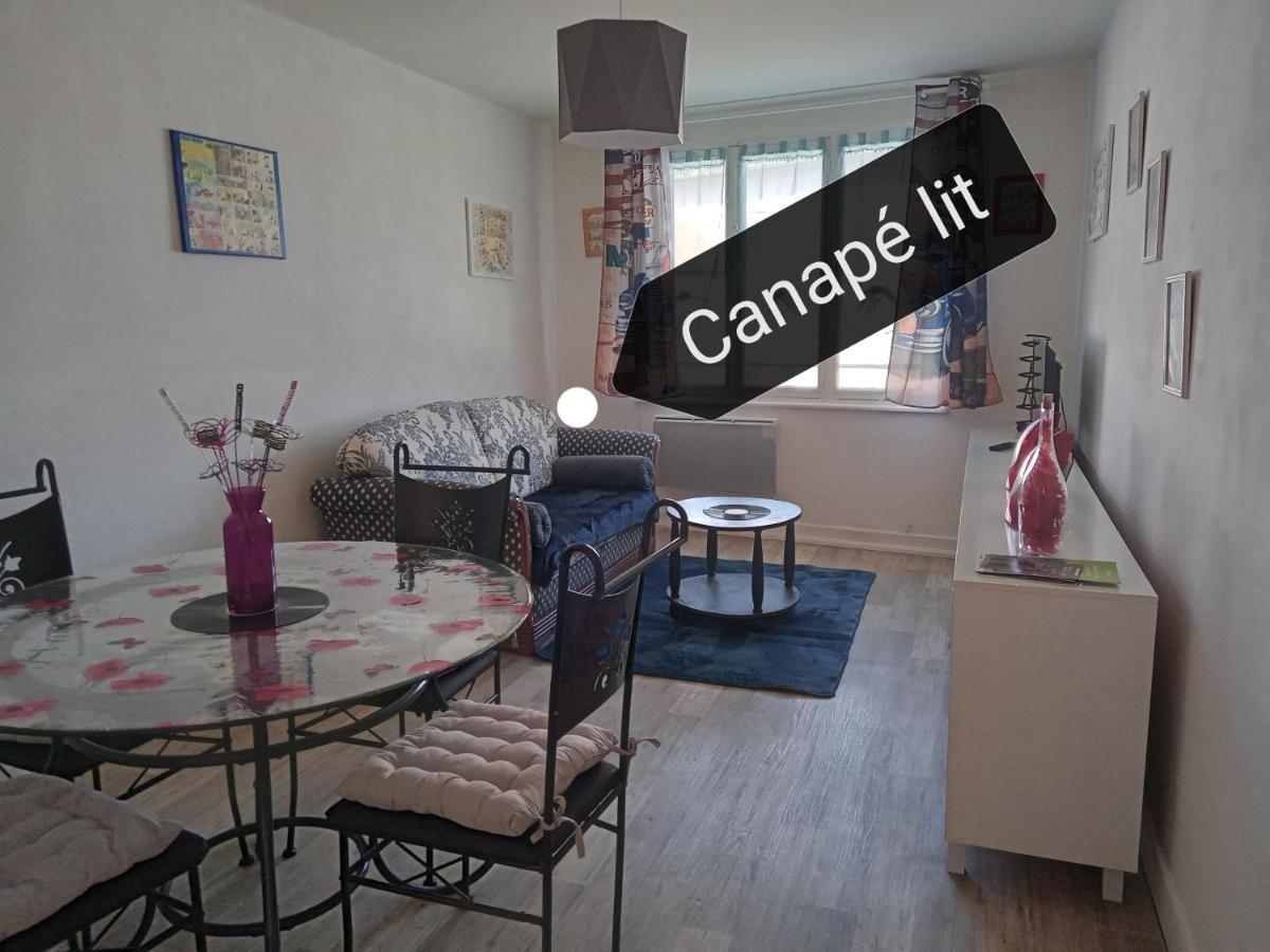 Appartement Le Labyrinthe Du Peintre Bransat Exteriér fotografie